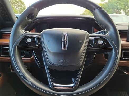 Used 2022 Lincoln Aviator Reserve w/ Elements Package Plus image 13