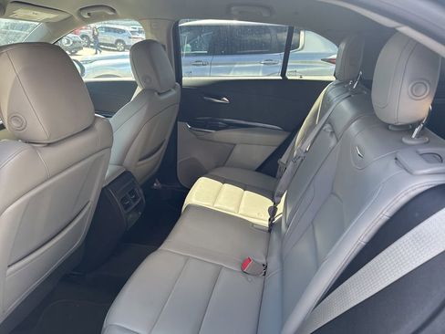 Used 2019 Cadillac XT4 Luxury image 6