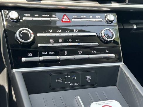 New 2026 Hyundai Santa Fe SE FWD image 33