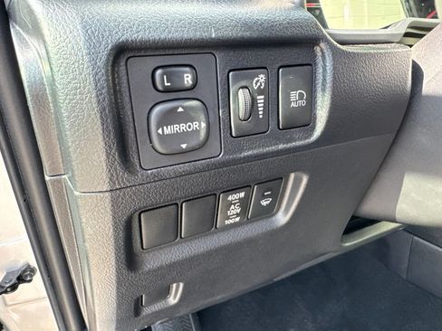 Used 2023 Toyota 4Runner TRD Off-Road Premium w/ Moonroof Package AWD/4WD image 19