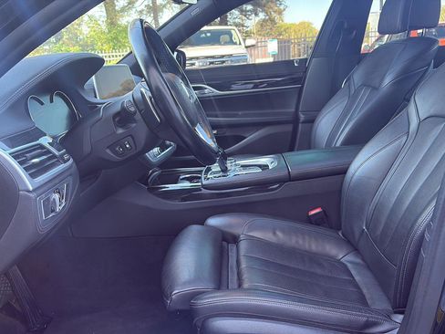 Used 2018 BMW 750i xDrive AWD/4WD image 15