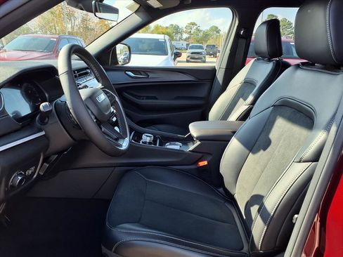 New 2025 Jeep Grand Cherokee L Altitude AWD/4WD image 7