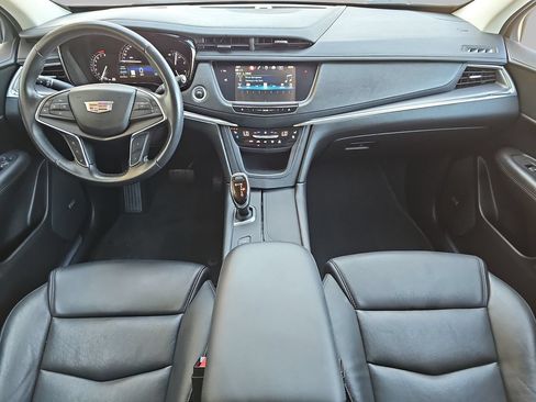 Used 2019 Cadillac XT5 Premium Luxury w/ LPO, Black Ice Package AWD/4WD image 9