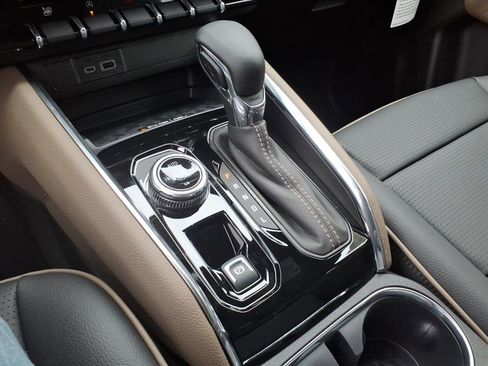 New 2026 GMC Canyon Denali image 19