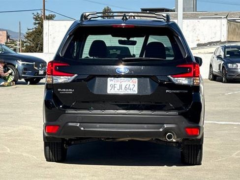 Used 2023 Subaru Forester Limited image 4