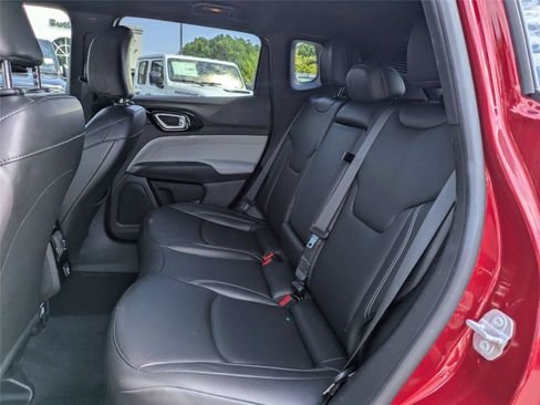 Used 2025 Jeep Compass Limited AWD/4WD image 16