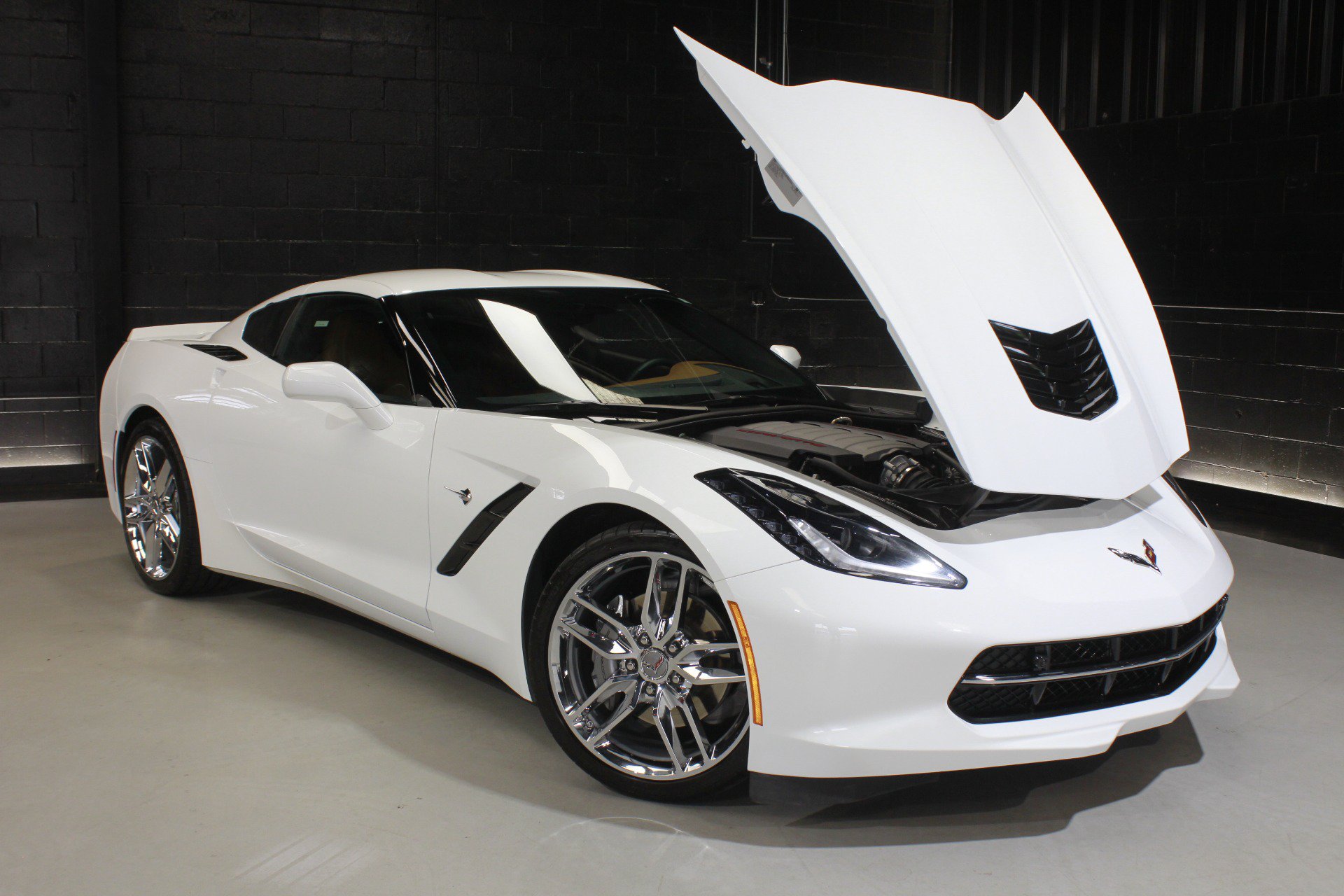 Used 2019 Chevrolet Corvette Stingray Coupe w/ 3LT Preferred Equipment Group RWD image 24