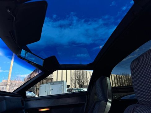 Used 1987 Chevrolet Corvette Coupe image 38