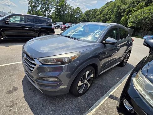 Used 2017 Hyundai Tucson Sport FWD image 14