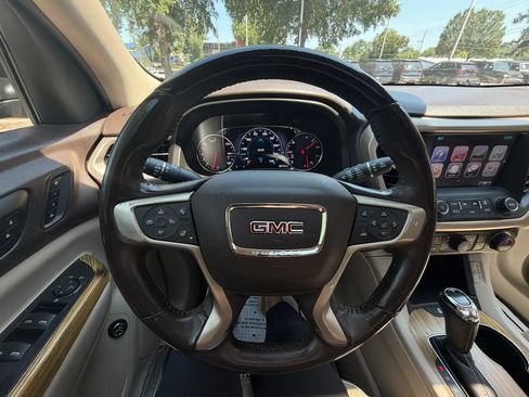 Used 2018 GMC Acadia Denali AWD/4WD image 27