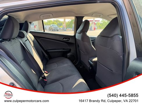 Used 2016 Toyota Prius Two FWD image 12