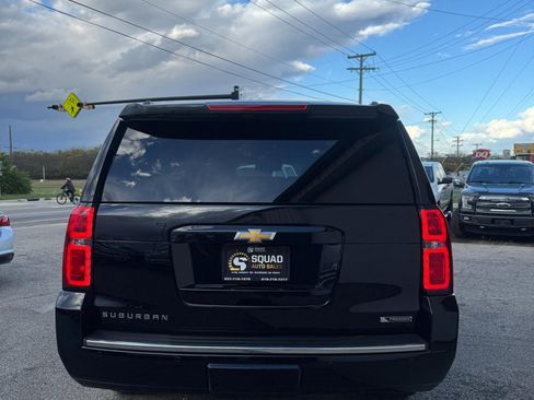 Used 2017 Chevrolet Suburban Premier image 24