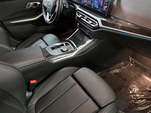 Certified 2023 BMW 330e w/ Premium Package image 33