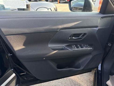 New 2026 Nissan Kicks S image 16