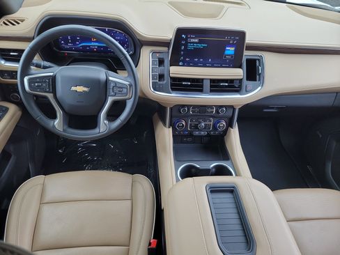 Used 2024 Chevrolet Tahoe Premier AWD/4WD image 11