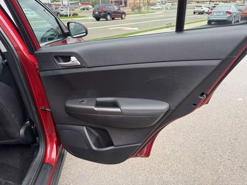 Used 2020 Kia Sportage LX image 17