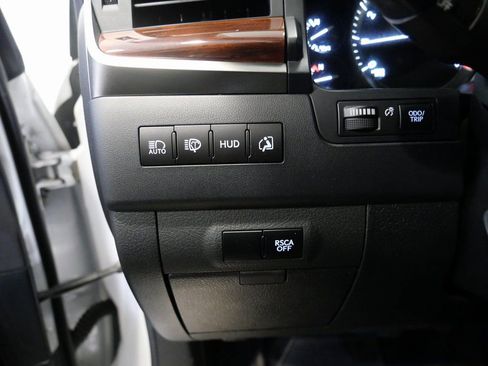 Used 2016 Lexus LX 570 4WD image 12