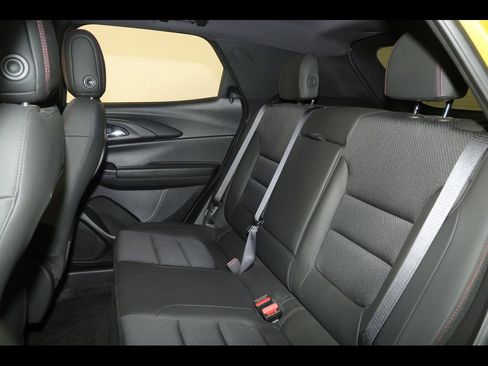 Used 2023 Chevrolet TrailBlazer RS w/ Sun and Liftgate Package image 29