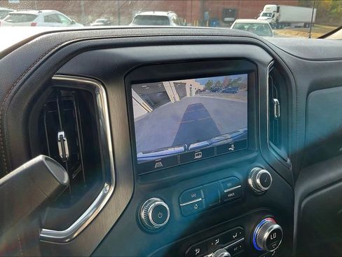 Used 2021 GMC Sierra 1500 AT4 image 16