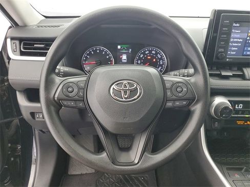 Used 2022 Toyota RAV4 XLE image 22