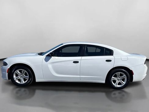 Used 2019 Dodge Charger SXT image 6