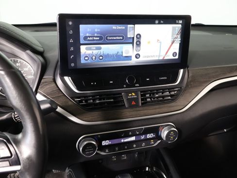 Used 2023 Nissan Altima 2.5 SL image 5