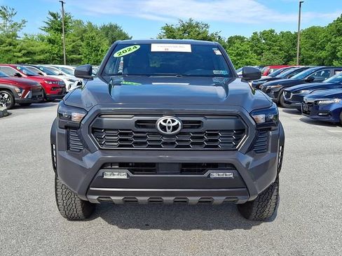 Certified 2024 Toyota Tacoma TRD Off-Road AWD/4WD image 2