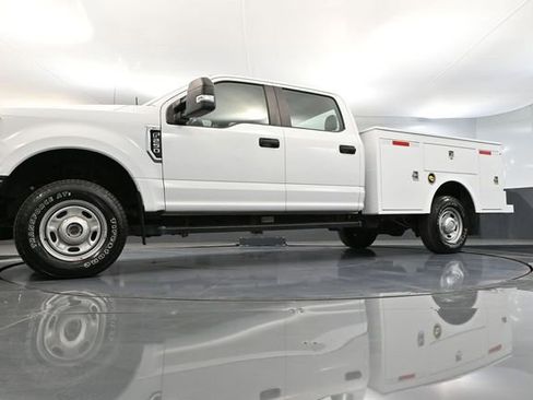 Used 2019 Ford F250 XL w/ Power Equipment Group image 57