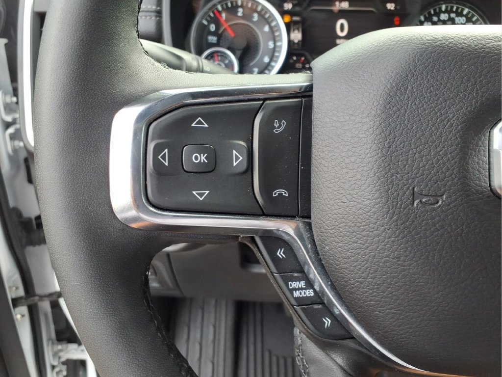 Used 2025 RAM 1500 Laramie w/ Sport Appearance Package AWD/4WD image 12