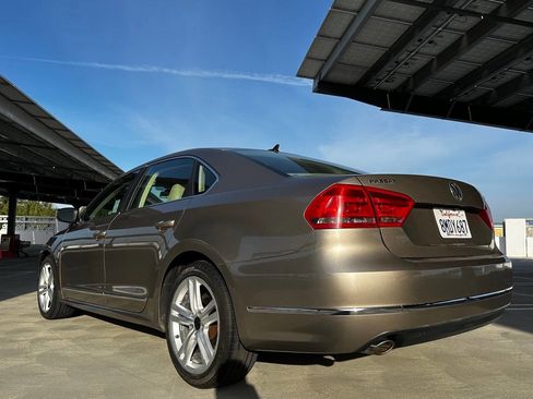 Used 2015 Volkswagen Passat TDI SE image 17