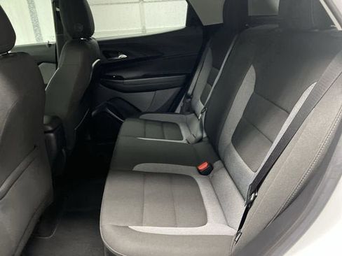 Certified 2024 Chevrolet TrailBlazer LT w/ LT Cold Weather Package FWD image 23