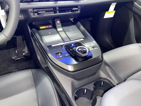 New 2026 Subaru Solterra Premium image 18