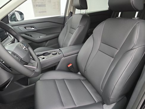 New 2026 Nissan Rogue SV image 15