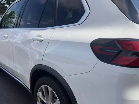 Used 2024 BMW X5 xDrive40i w/ Parking Assistance Package AWD/4WD image 10