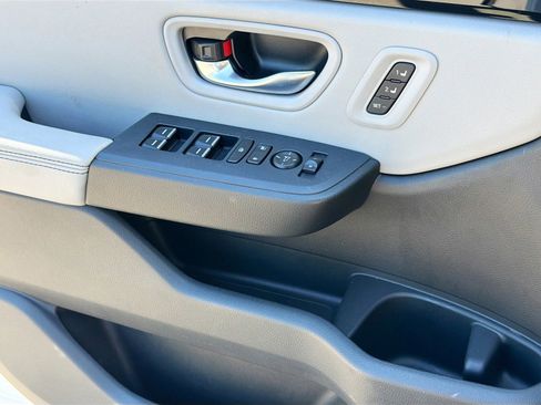 Used 2023 Honda Pilot EX-L image 18