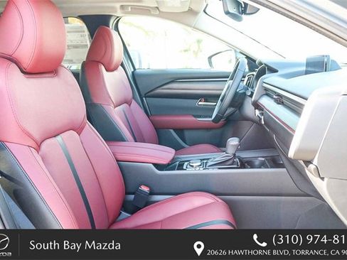 New 2026 MAZDA CX-50 AWD 2.5 Hybrid w/ Cargo Package image 17