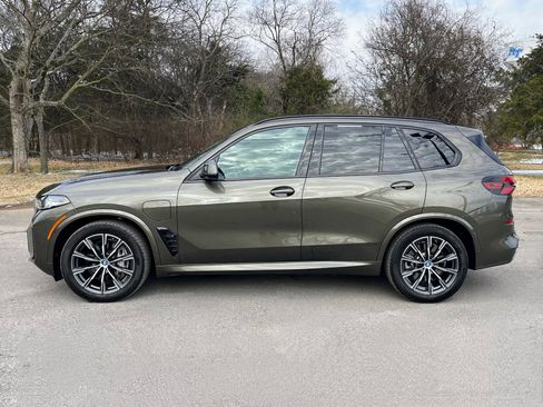 Used 2024 BMW X5 xDrive50e w/ M Sport Package image 8