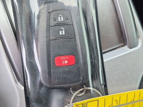Used 2024 Toyota 4Runner Limited AWD/4WD image 35