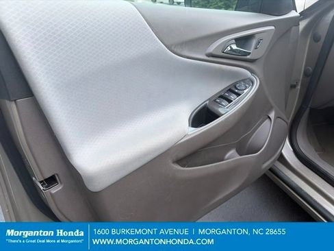 Used 2025 Chevrolet Malibu LT FWD image 12