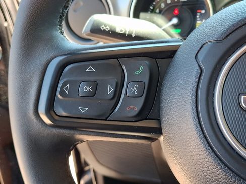 Used 2023 Jeep Wrangler Unlimited w/ Cold Weather Group AWD/4WD image 8