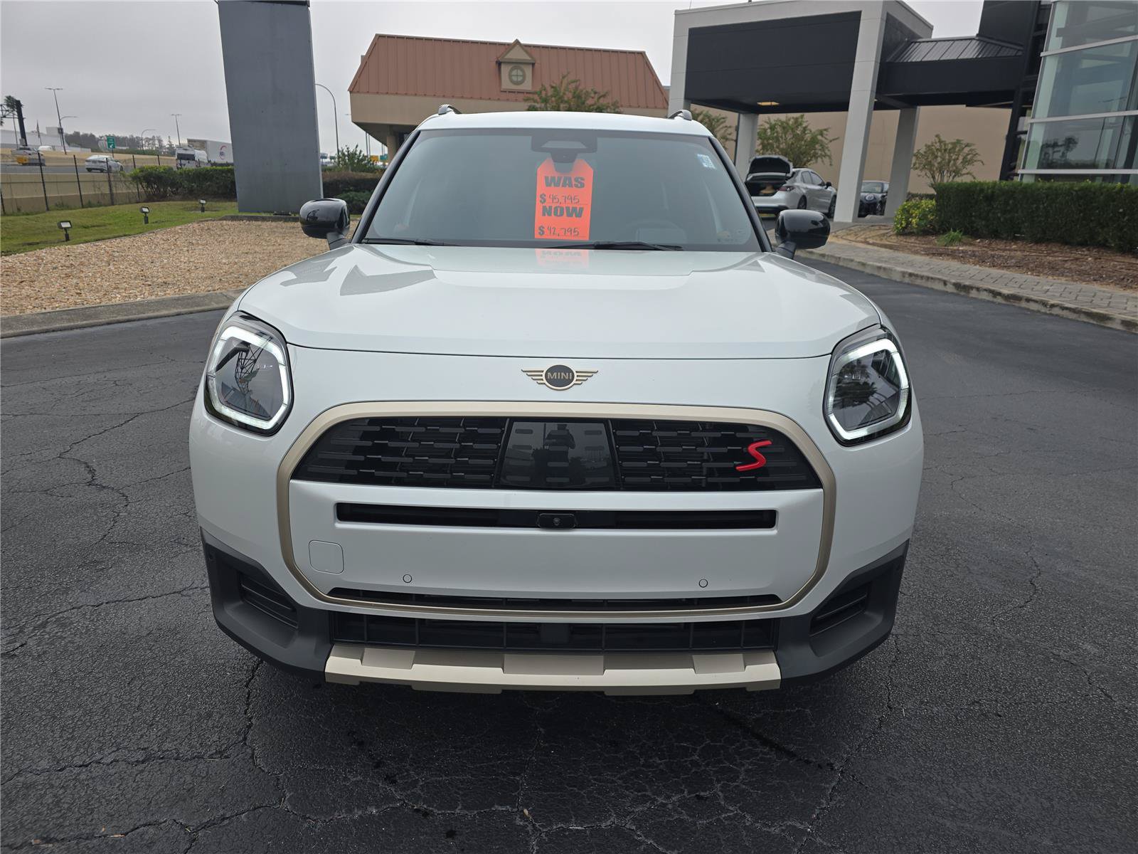 Used 2025 MINI Cooper Countryman S w/ Comfort Package Max AWD/4WD image 3