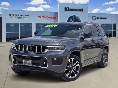 Used 2022 Jeep Grand Cherokee Overland w/ Luxury Tech Group IV AWD/4WD image 1