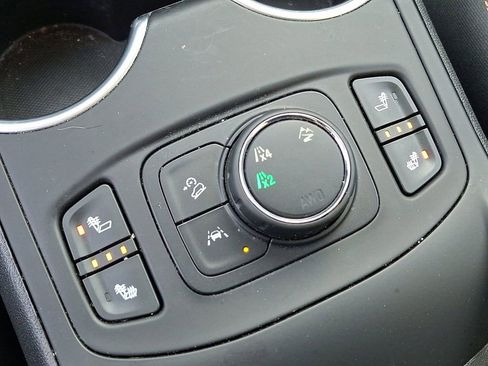 Used 2020 GMC Terrain SLT w/ Preferred Package image 26