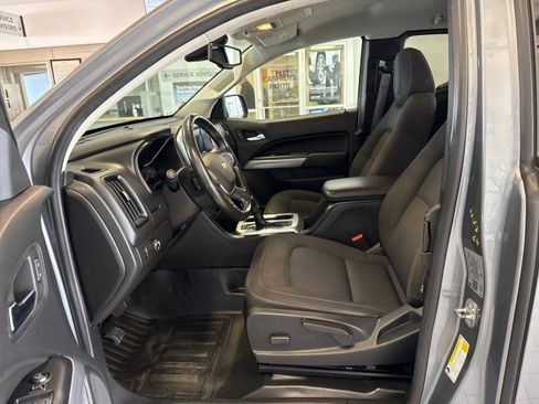 Used 2021 Chevrolet Colorado LT w/ Fleet Safety Package image 15