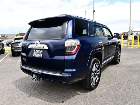 Used 2023 Toyota 4Runner Limited AWD/4WD image 6