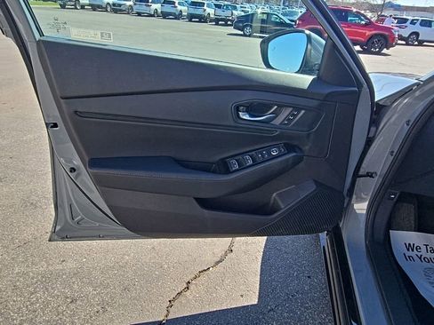 Certified 2025 Honda Accord Touring image 24