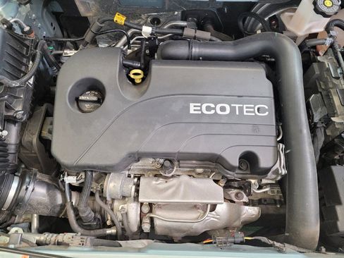 Used 2022 Chevrolet Equinox LT FWD image 30