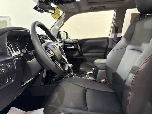 Used 2024 Toyota 4Runner TRD Off-Road Premium w/ Off Road Premium Plus Package AWD/4WD image 17