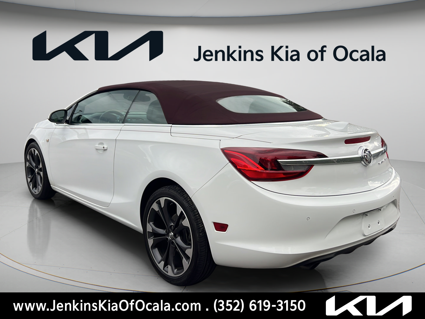 Used 2019 Buick Cascada Premium FWD image 5