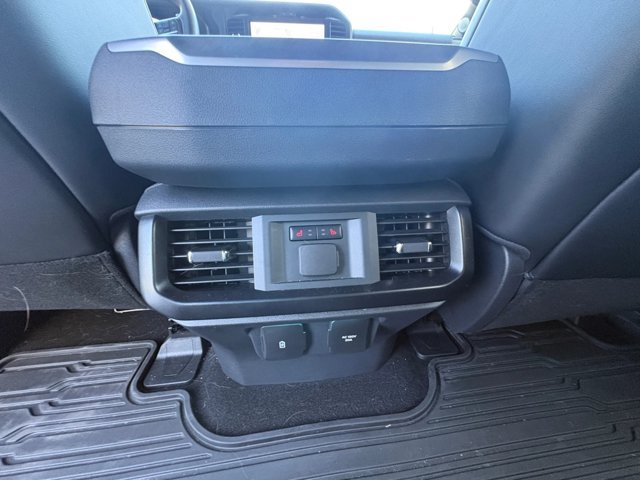 Used 2025 Ford F150 Raptor AWD/4WD image 11